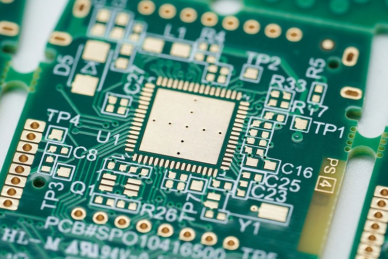 Egin entrega-kudeaketan lan ona, PCB zirkuitu plaka lote txikien ekoizpen-lantegiak egin beharko luke